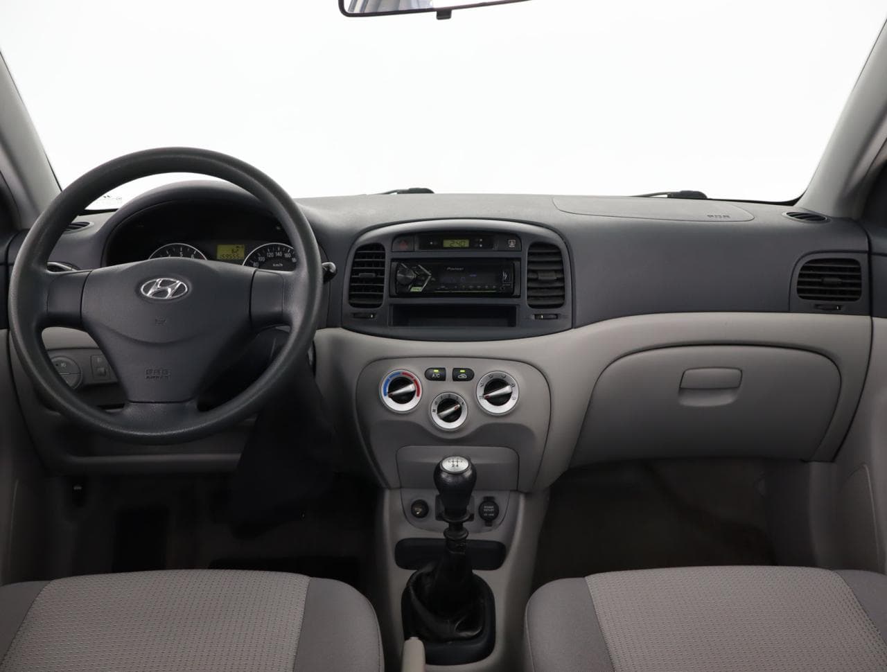 2007 Hyundai ACCENT - 16