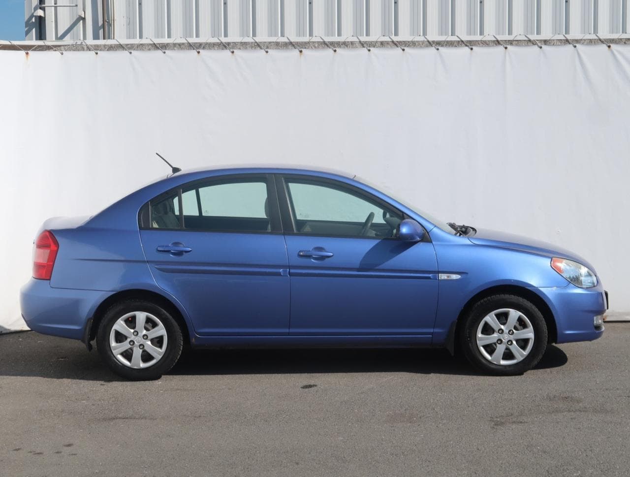 2009 Hyundai ACCENT - 8