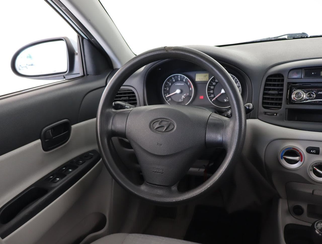2008 Hyundai ACCENT - 7