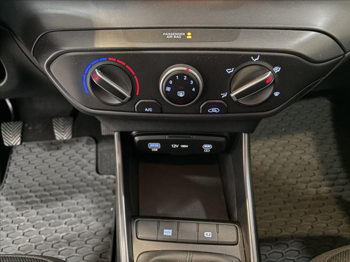 2025 Hyundai BAYON - 14
