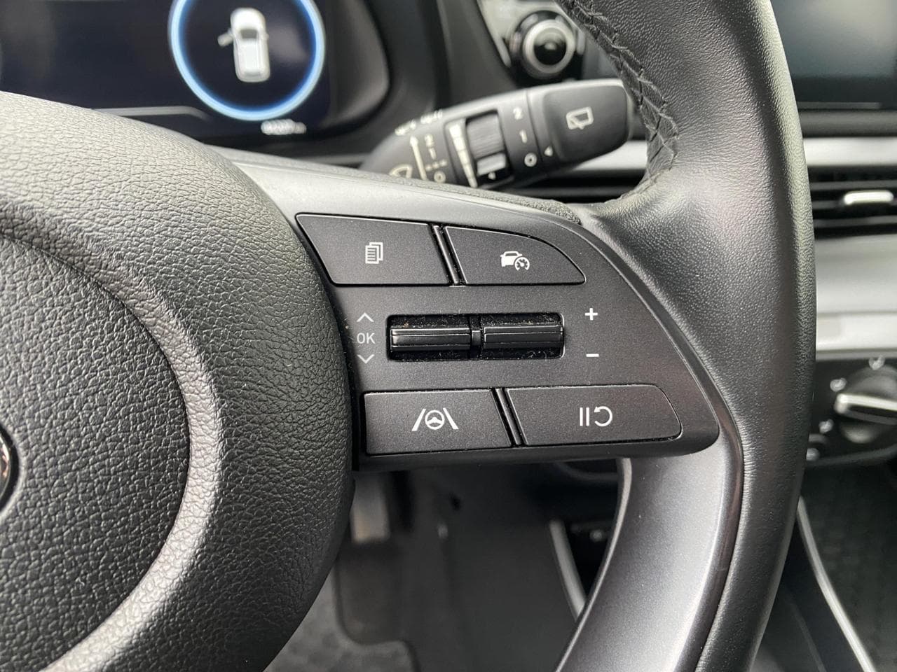 2022 Hyundai BAYON - 13