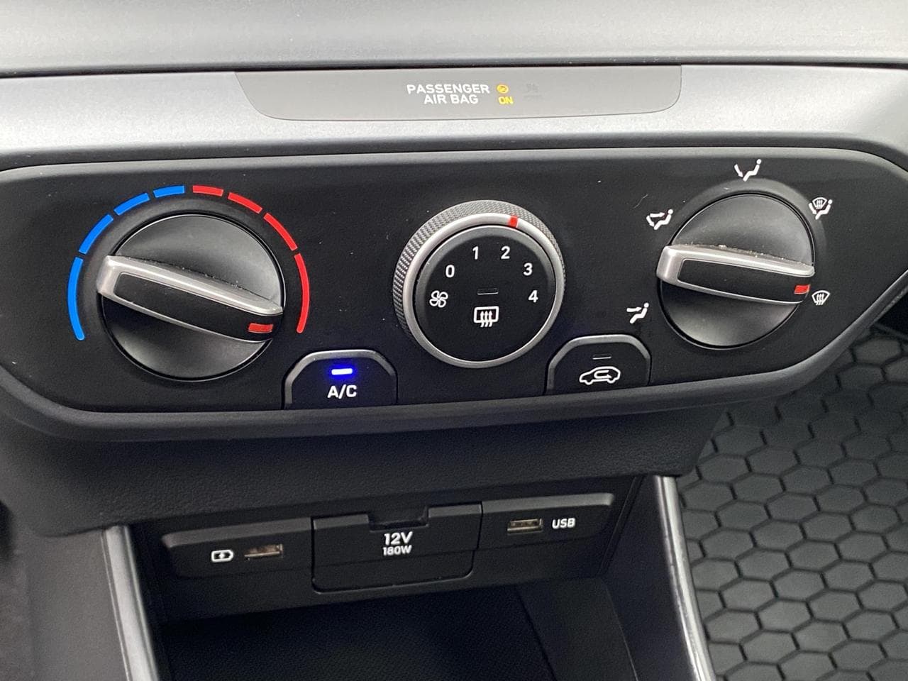 2022 Hyundai BAYON - 14