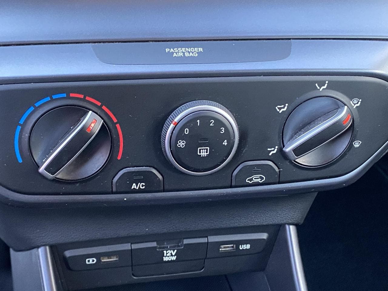 2024 Hyundai Bayon - 15