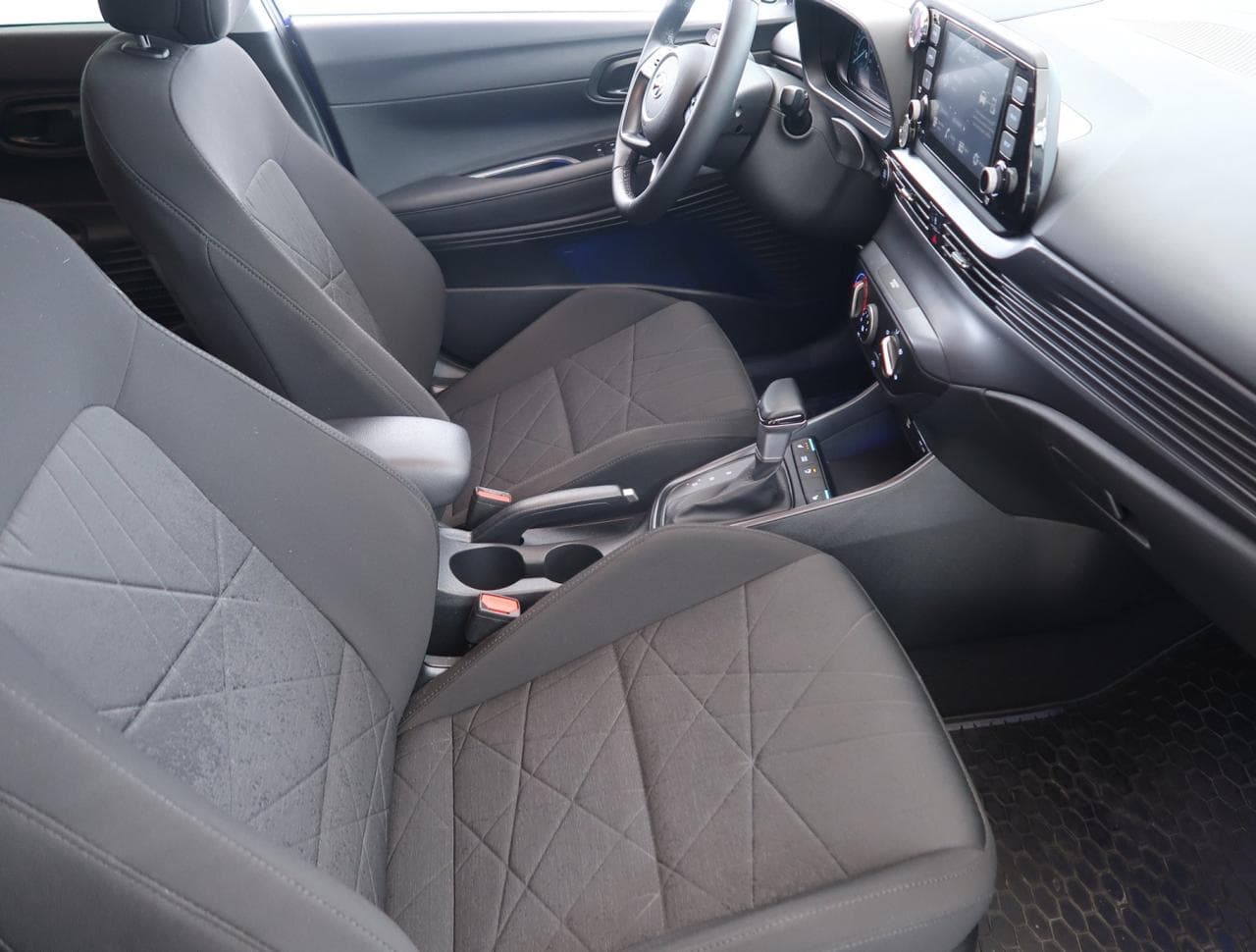 2023 Hyundai Bayon - 23