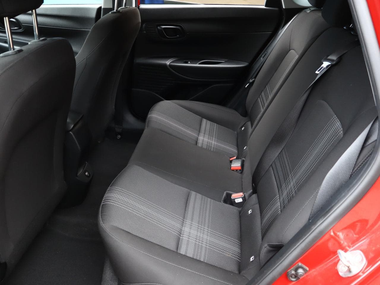 2021 Hyundai BAYON - 21