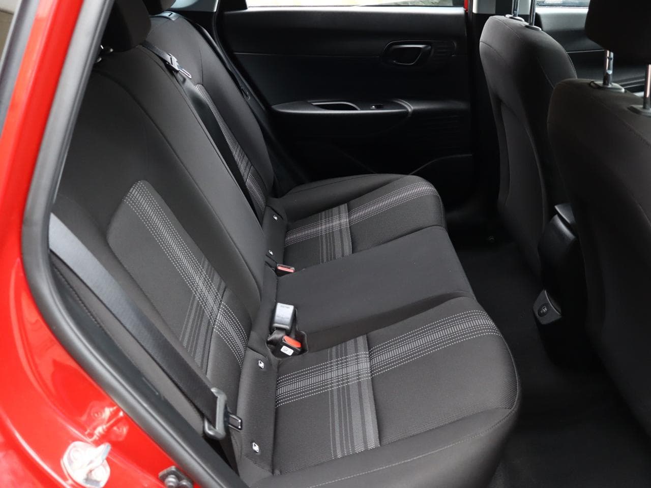 2021 Hyundai BAYON - 17
