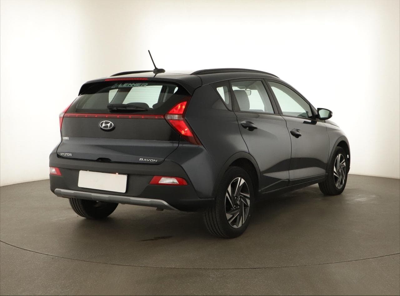 2023 Hyundai BAYON - 12