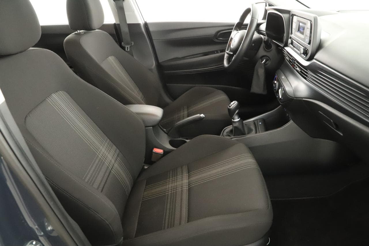 2023 Hyundai BAYON - 18