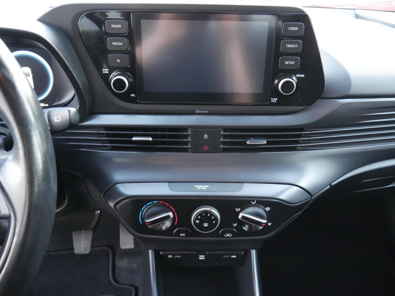 2022 Hyundai BAYON - 11