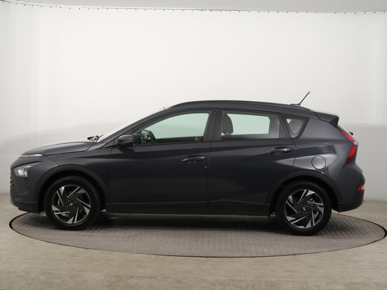 2021 Hyundai BAYON - 4