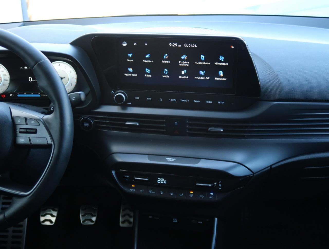 2022 Hyundai BAYON - 18
