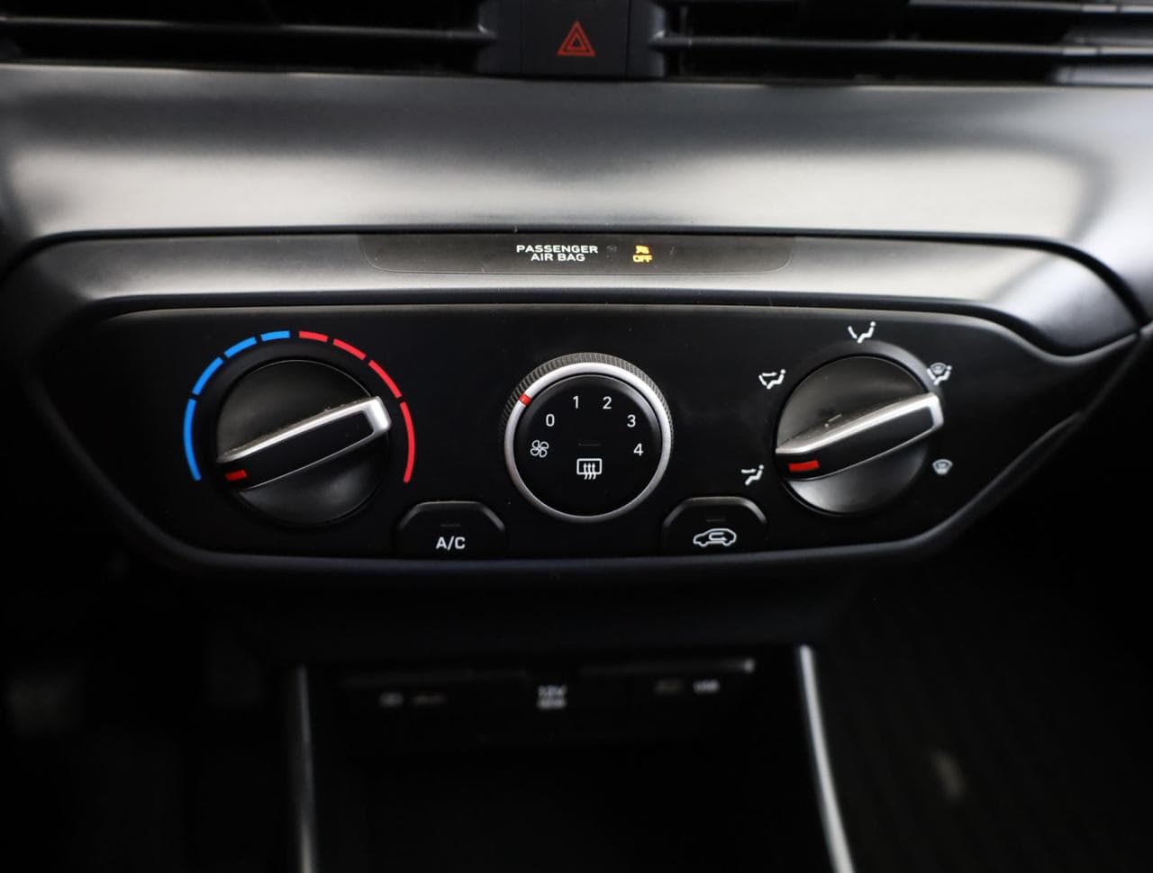 2021 Hyundai BAYON - 17