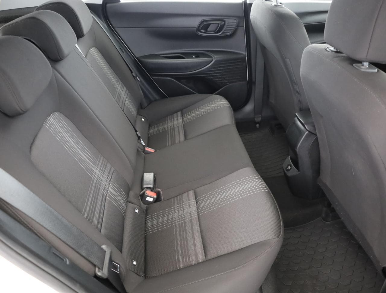 2021 Hyundai BAYON - 11