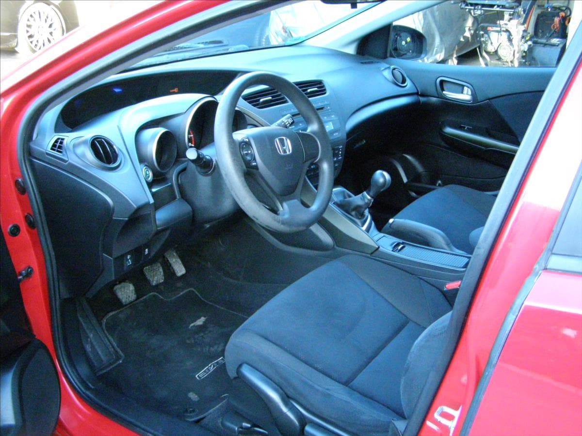 2013 Honda CIVIC - 11