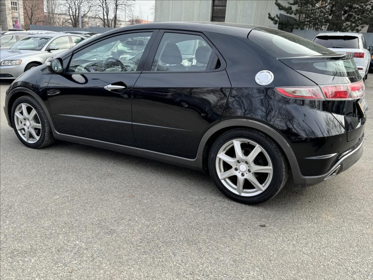2009 Honda Civic - 9