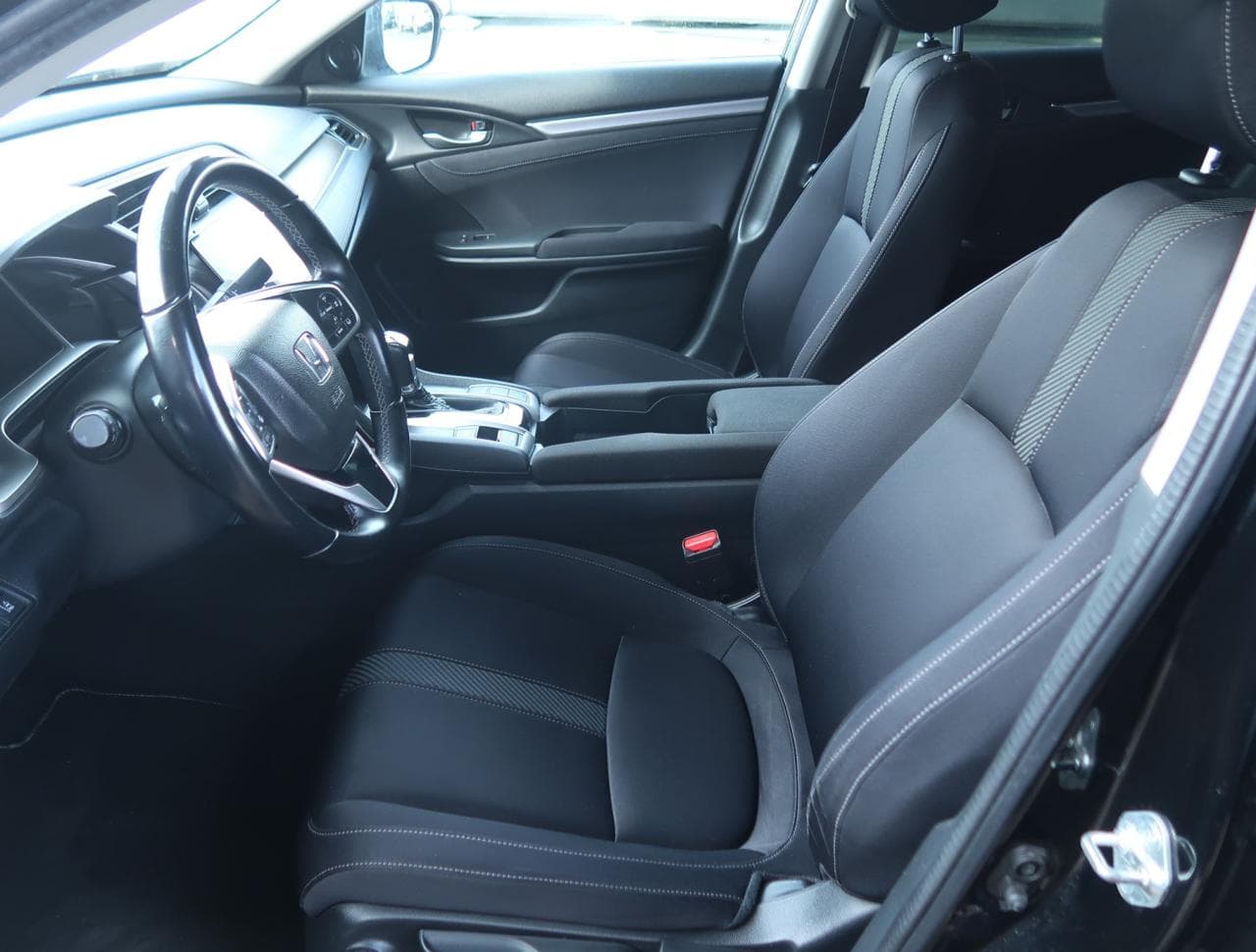 2018 Honda Civic - 31