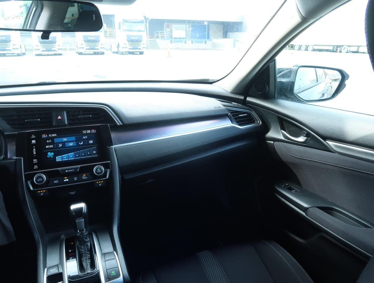 2018 Honda Civic - 21