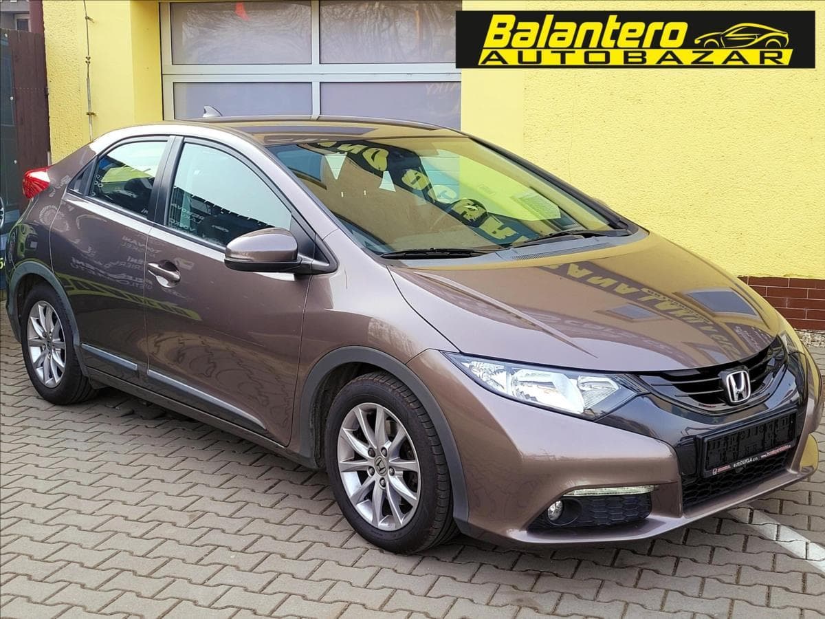 Honda Civic 1,8 iVTEC hatchback