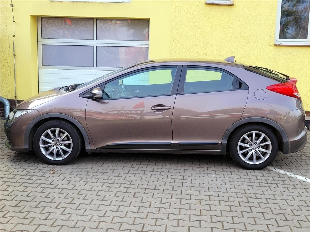 2013 Honda Civic - 19