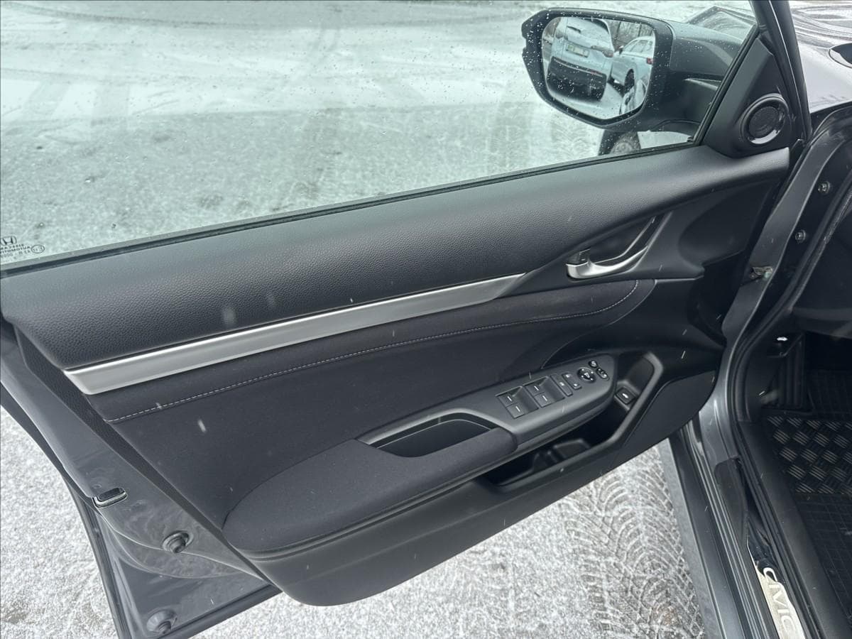 2017 Honda Civic - 9