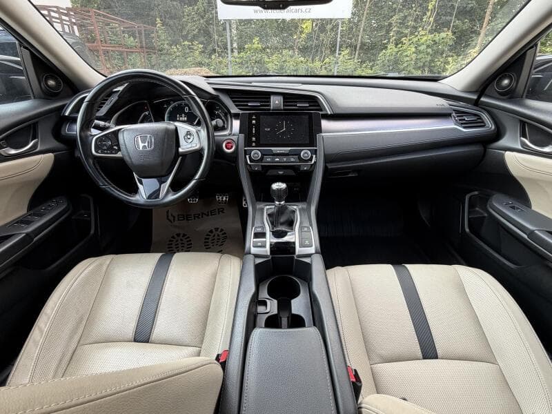 2018 Honda CIVIC - 9