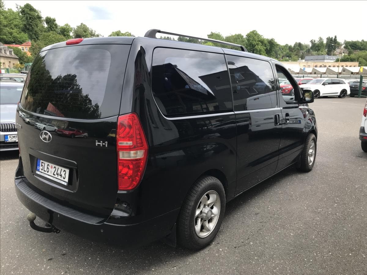 2008 Hyundai H-1 - 7