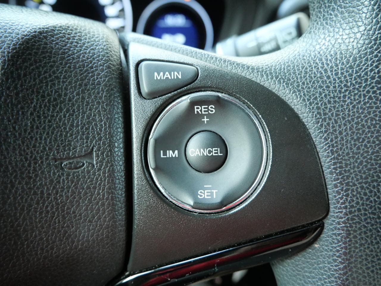 2017 Honda HR-V - 16