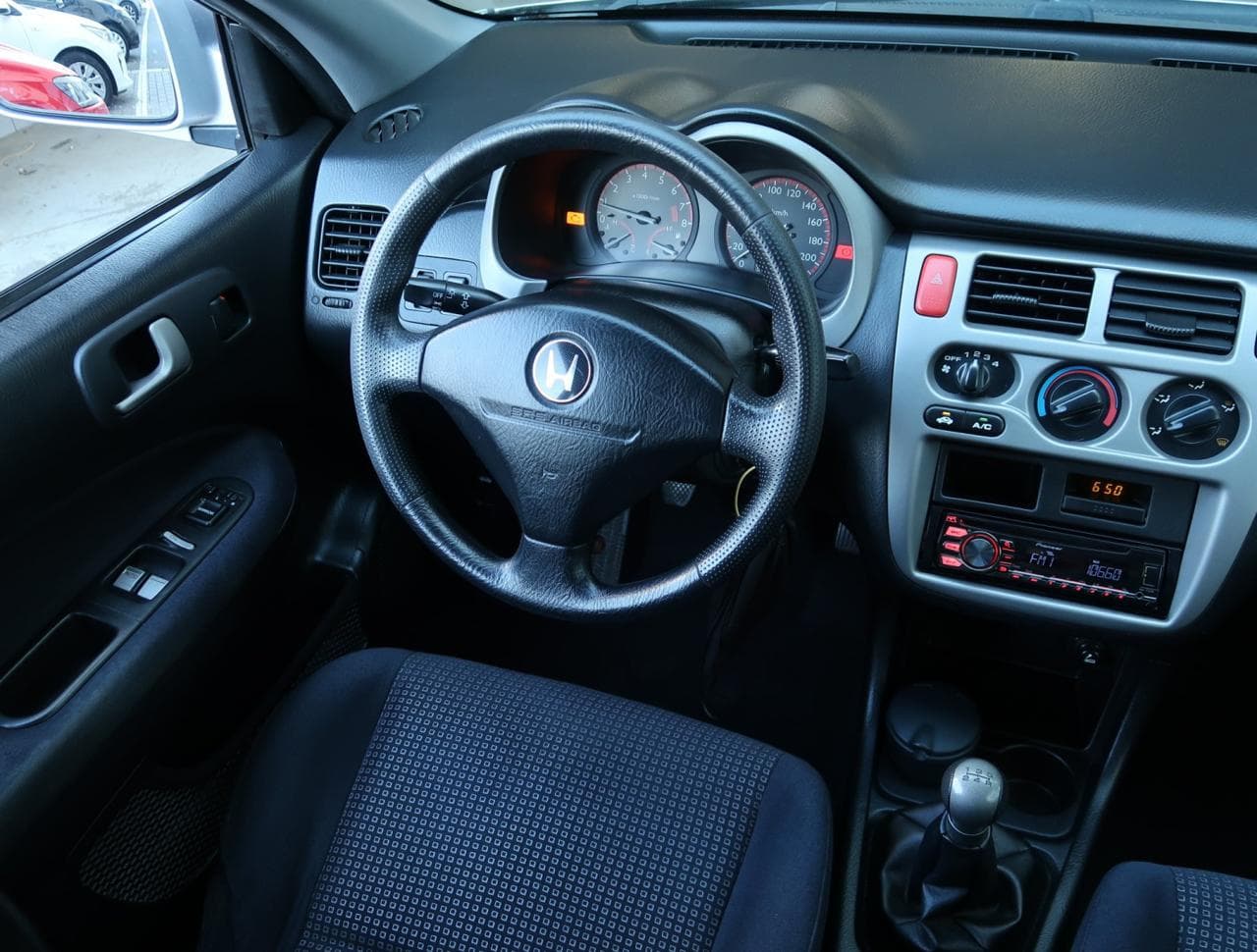 2003 Honda HR-V - 9