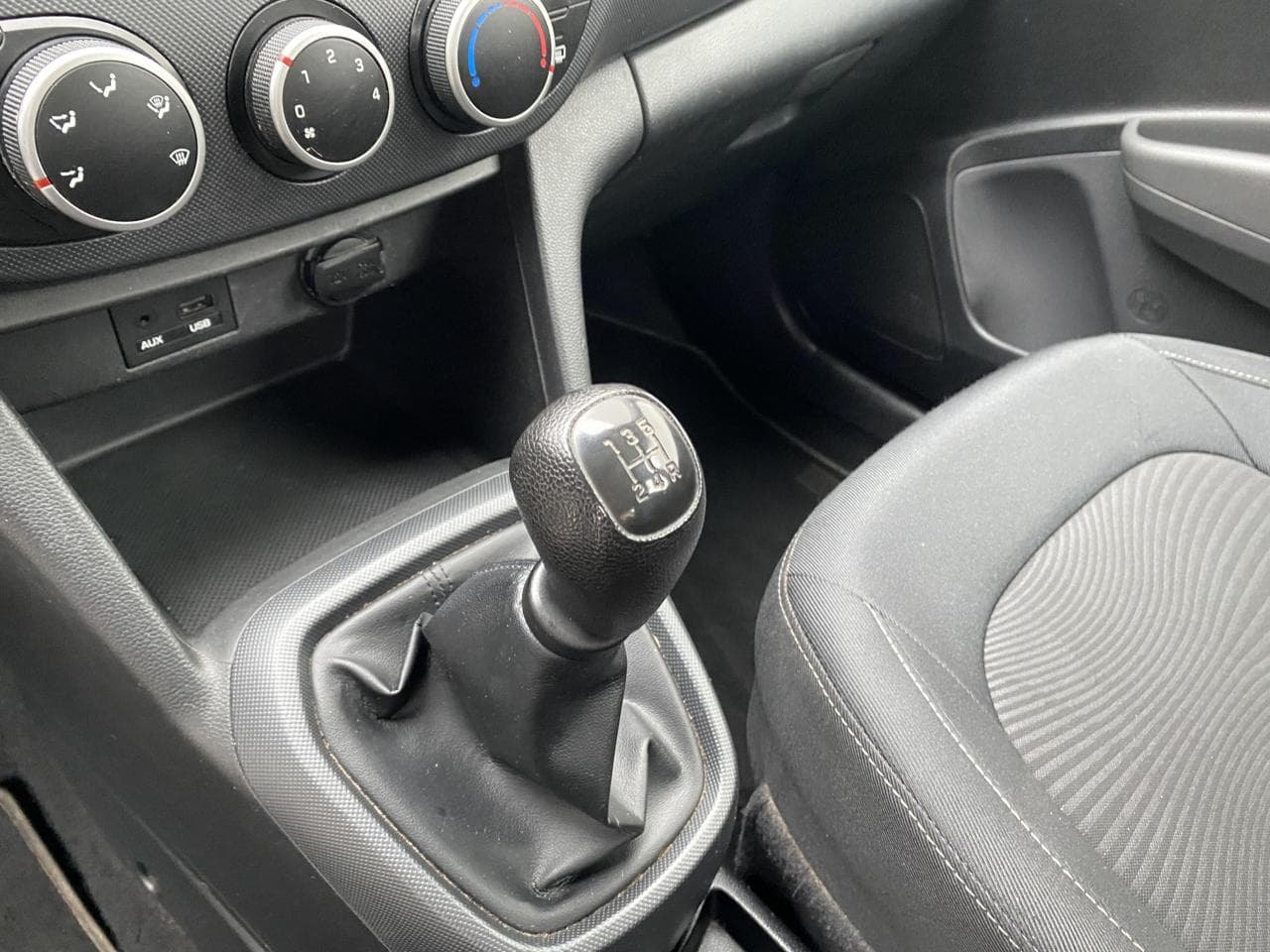 2017 Hyundai i10 - 15