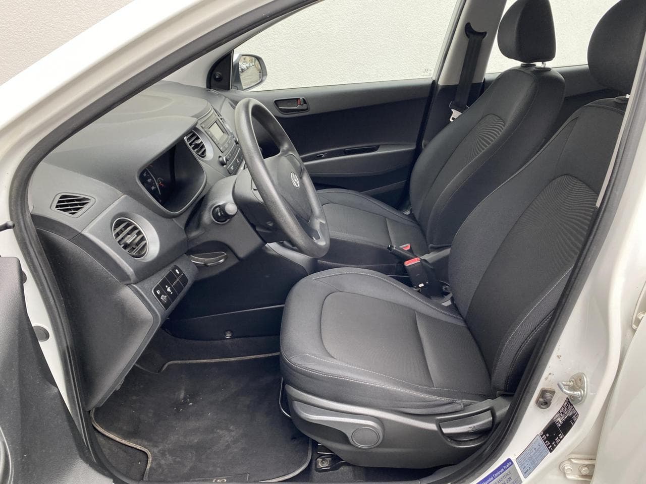 2017 Hyundai i10 - 9