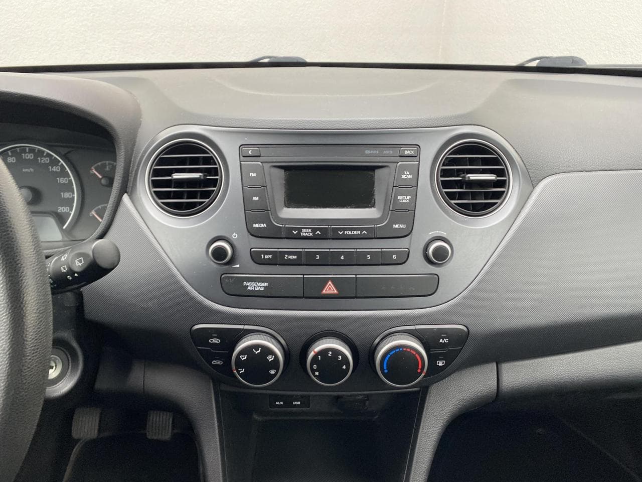 2017 Hyundai i10 - 12