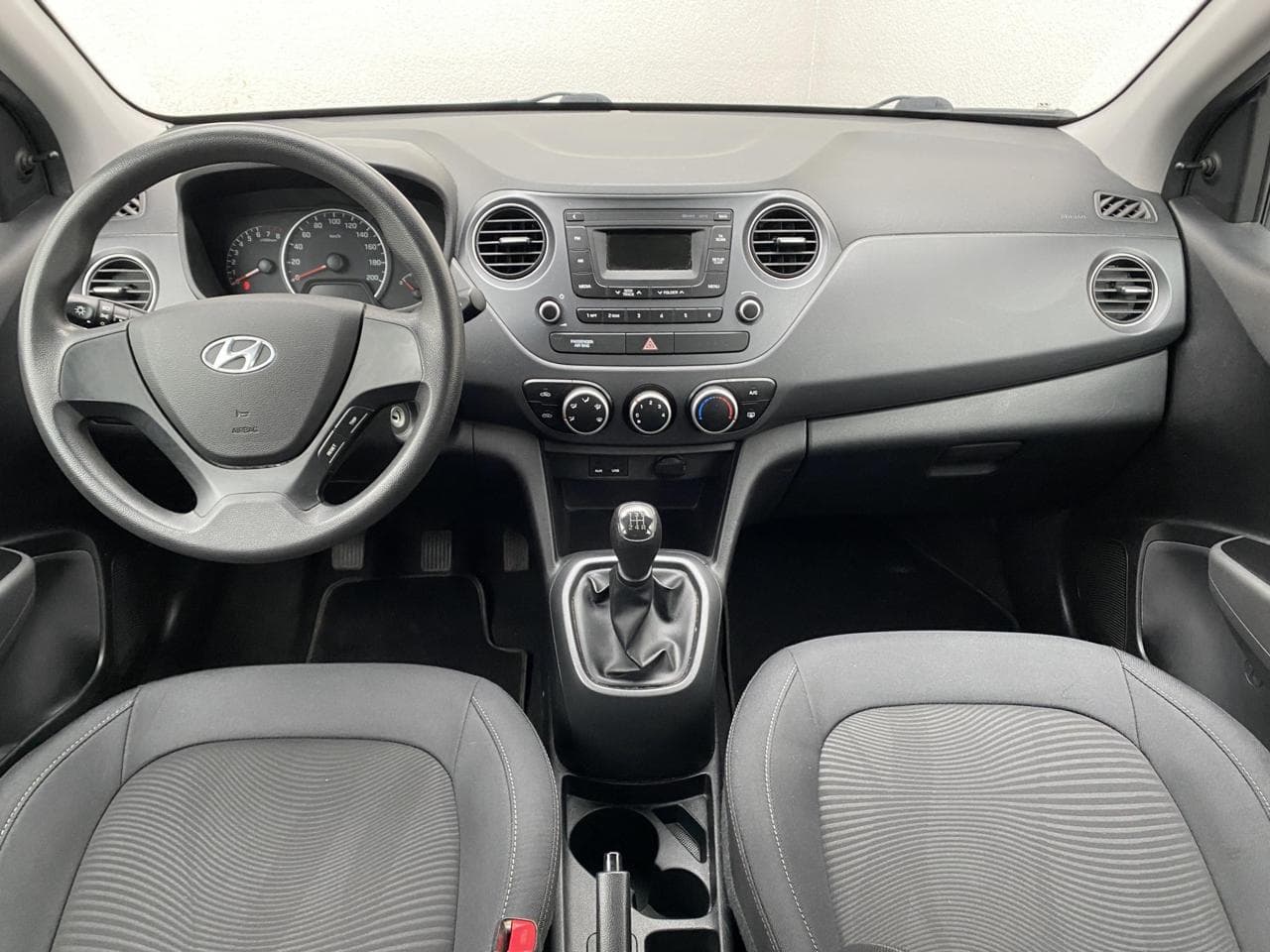2017 Hyundai i10 - 8