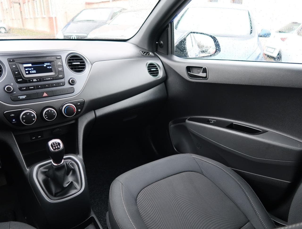 2018 Hyundai I10 - 11