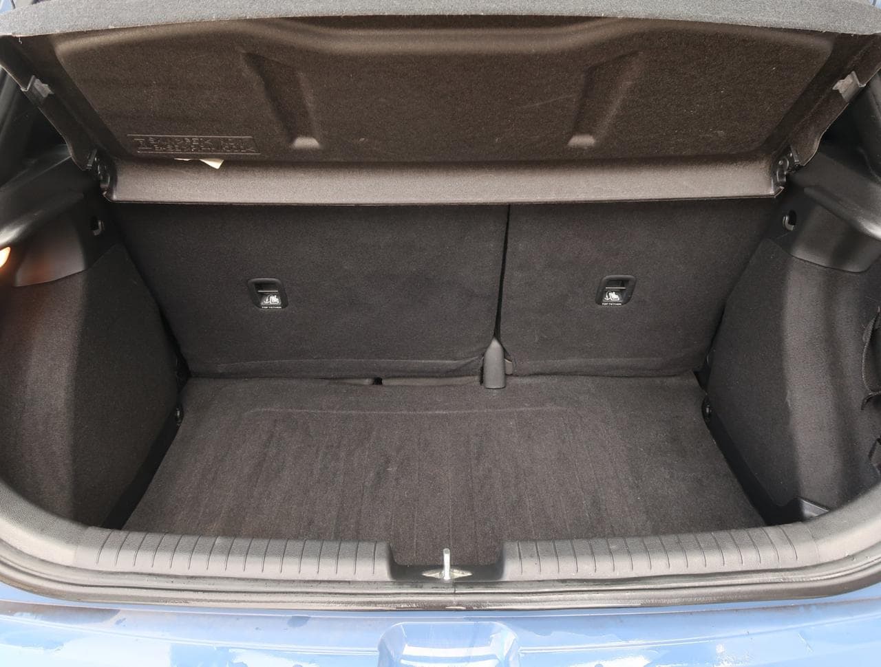 2016 Hyundai i20 - 18
