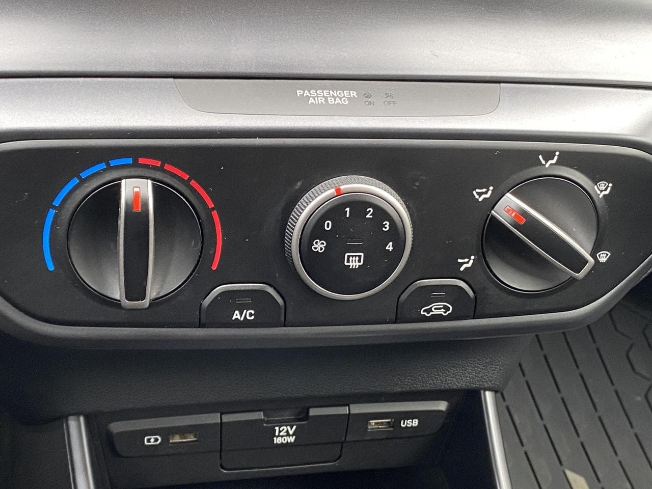 2023 Hyundai i20 - 16