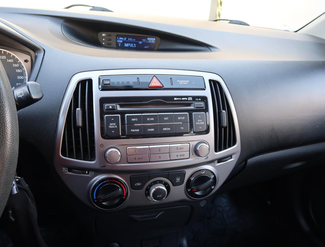 2014 Hyundai I20 - 18