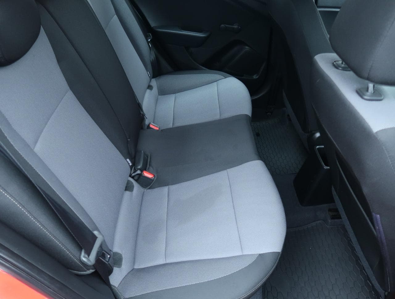 2020 Hyundai I20 - 13