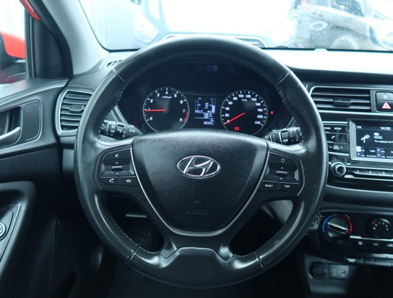 2020 Hyundai I20 - 20