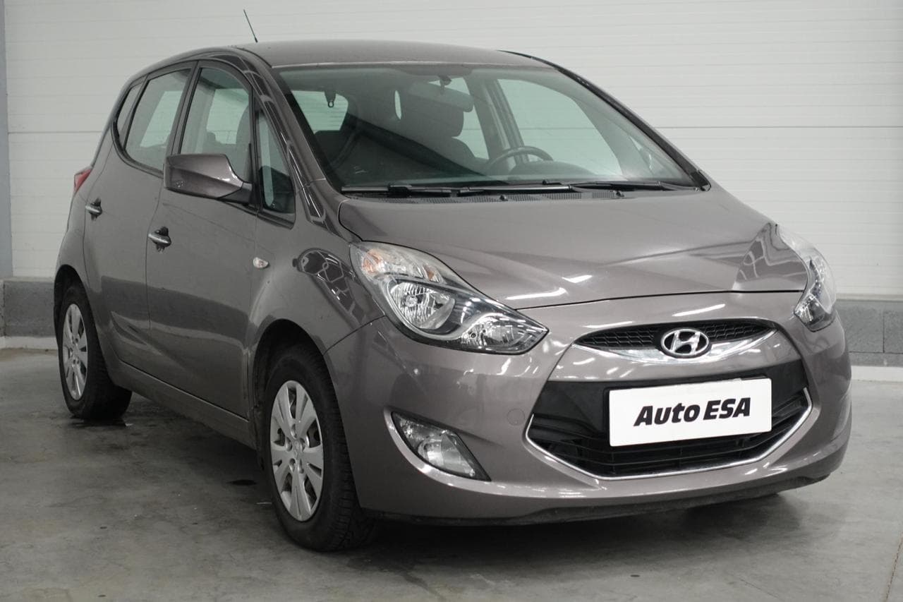 Hyundai ix20 1.4 i, 1.maj, ČR hatchback