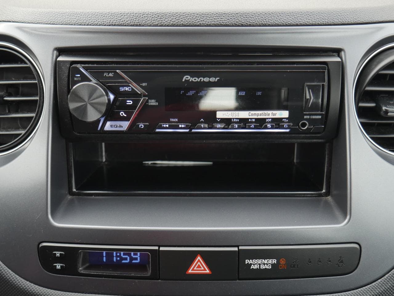 2018 Hyundai i10 - 15