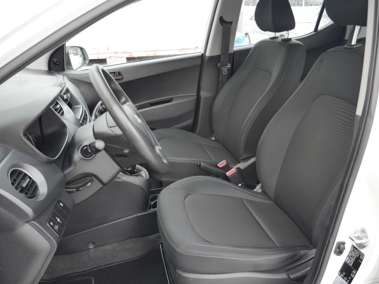 2018 Hyundai i10 - 9