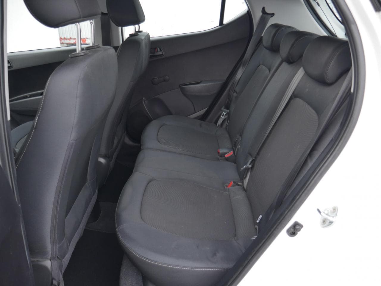 2018 Hyundai i10 - 10