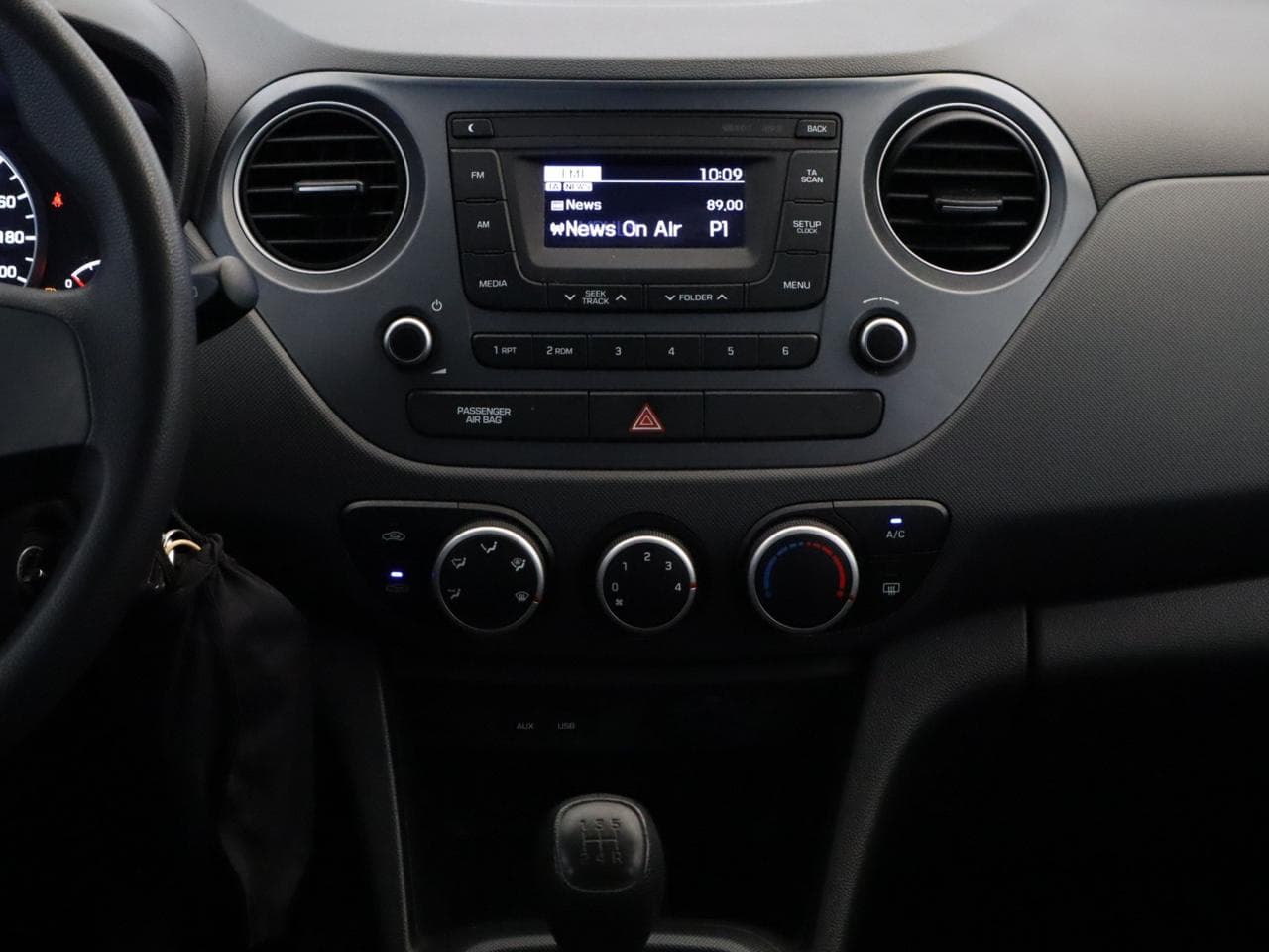 2017 Hyundai I10 - 16