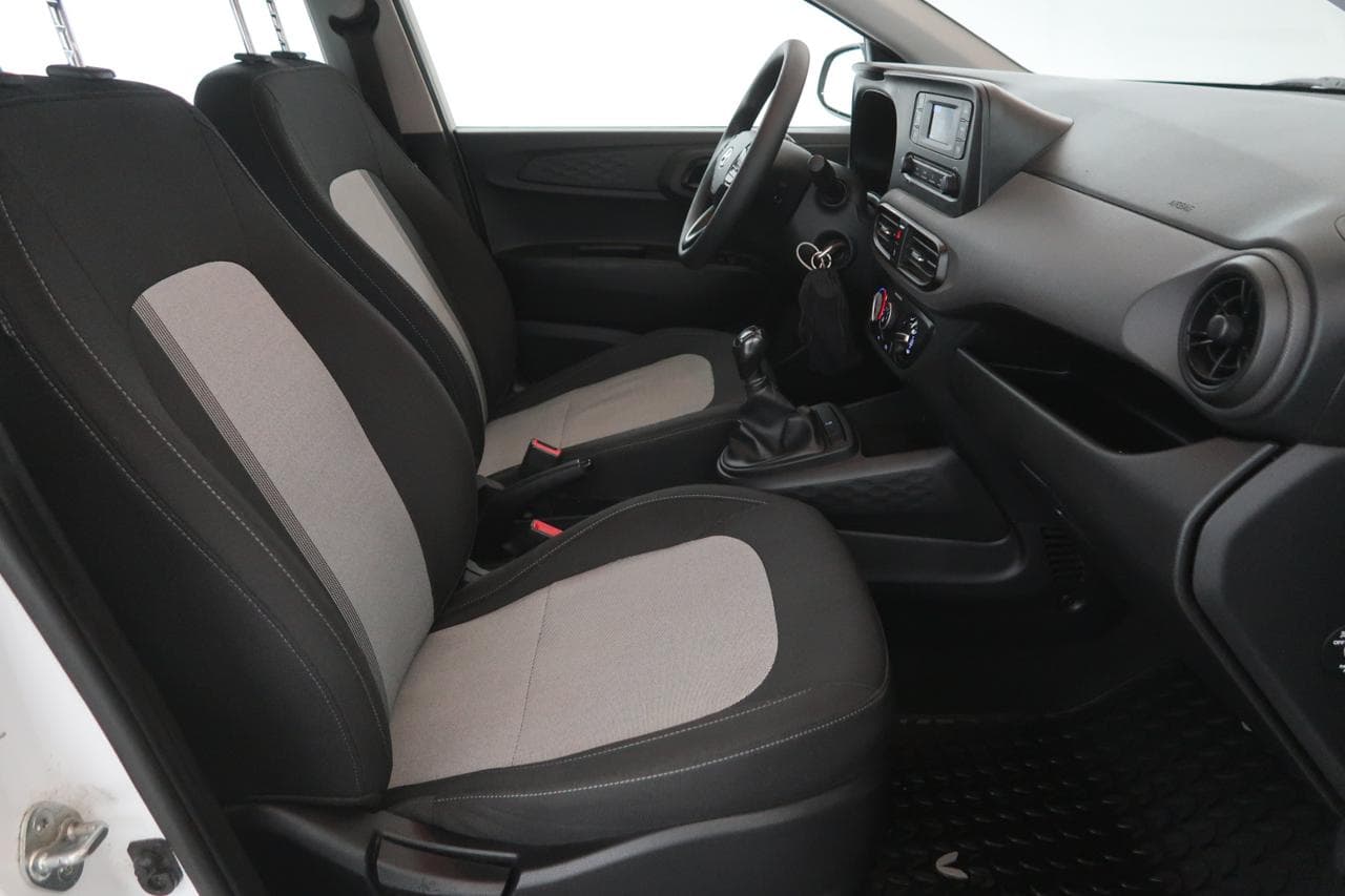 2020 Hyundai I10 - 12