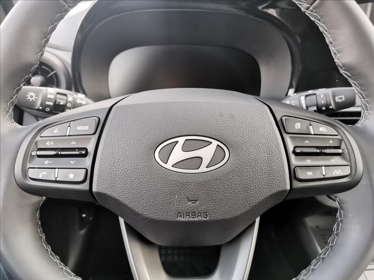 2025 Hyundai i10 - 12