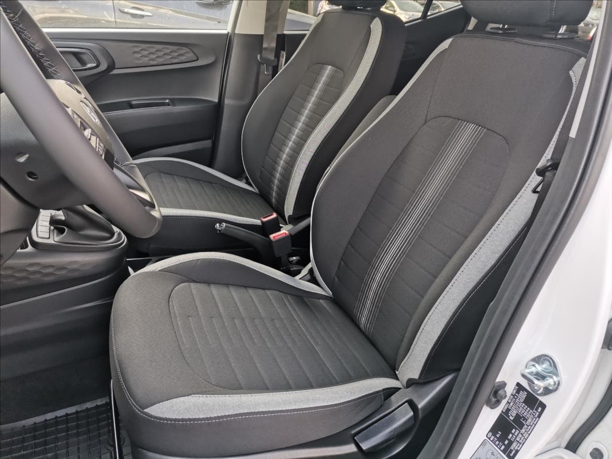 2025 Hyundai i10 - 7