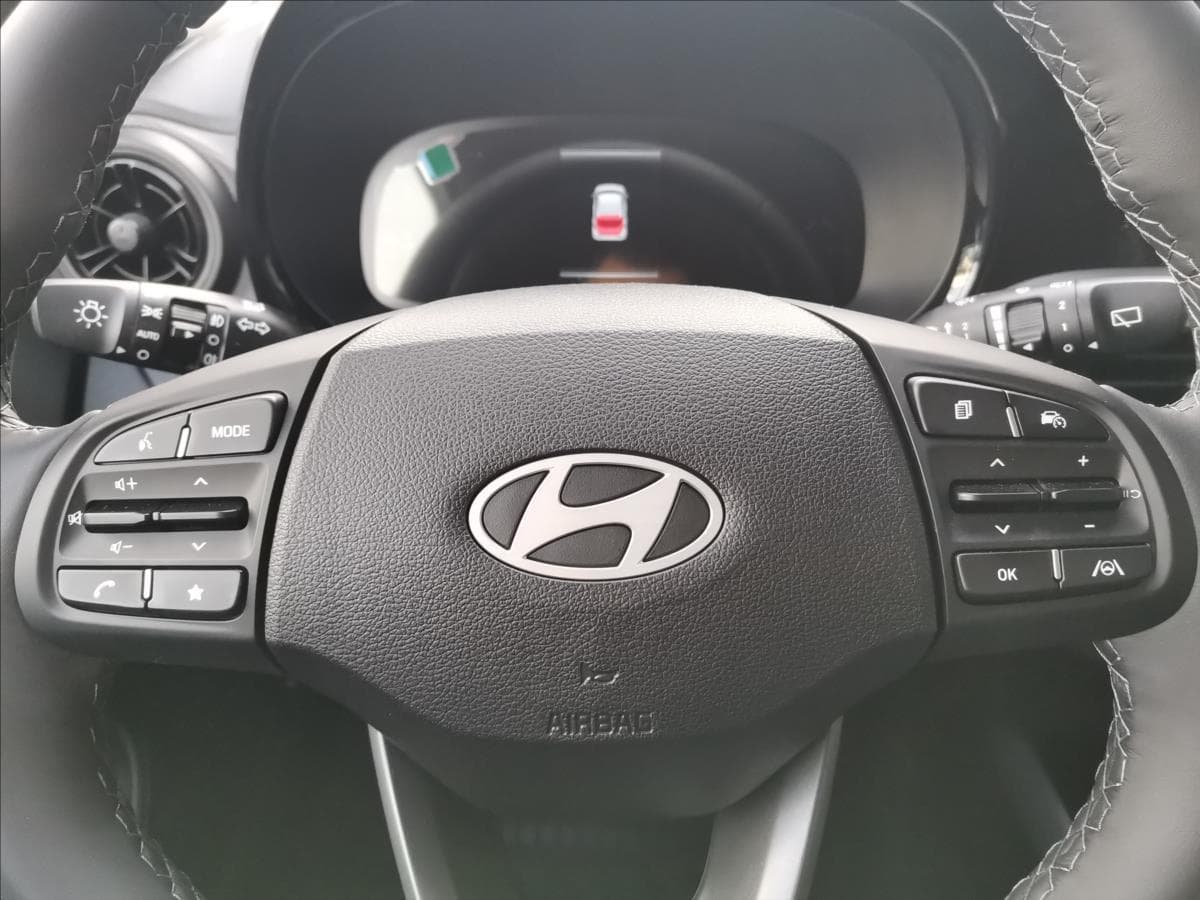 2025 Hyundai i10 - 12