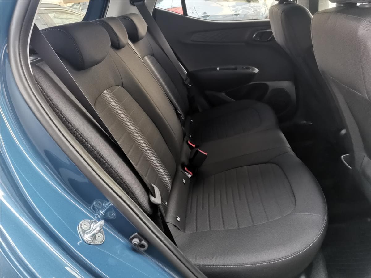 2025 Hyundai i10 - 9