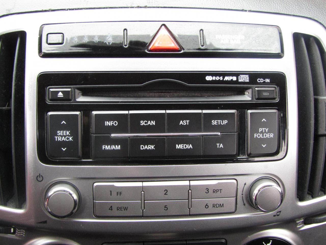 2013 Hyundai I20 - 14