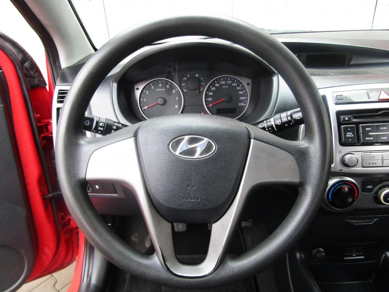 2013 Hyundai I20 - 16